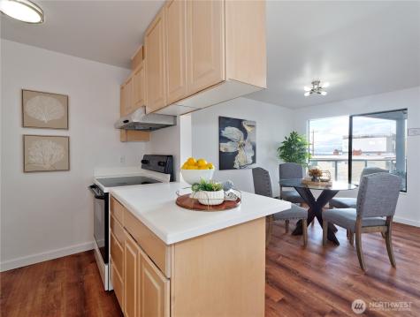 2104 Alki Avenue SW Seattle WA 98116