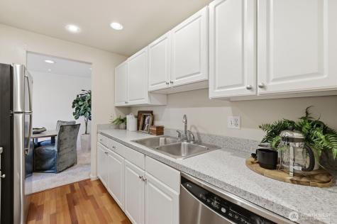 2929 76th Avenue SE Mercer Island WA 98040