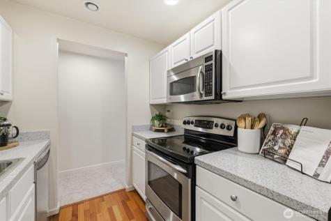 2929 76th Avenue SE Mercer Island WA 98040