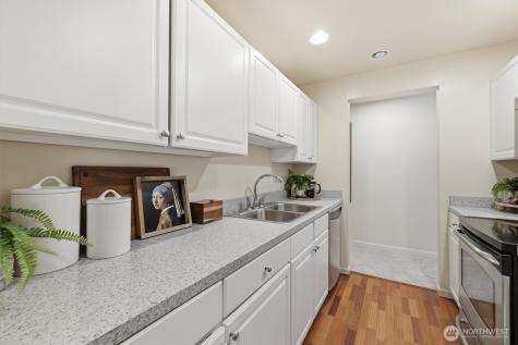 2929 76th Avenue SE Mercer Island WA 98040