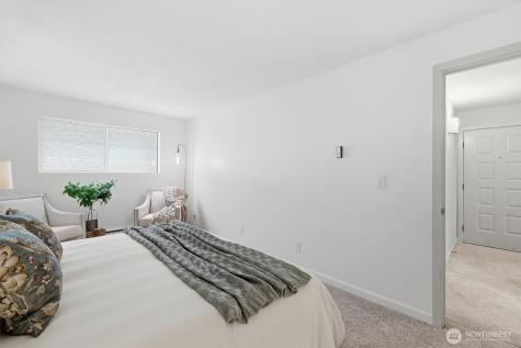 2929 76th Avenue SE Mercer Island WA 98040
