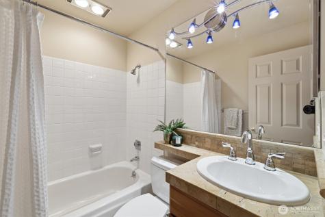 2929 76th Avenue SE Mercer Island WA 98040