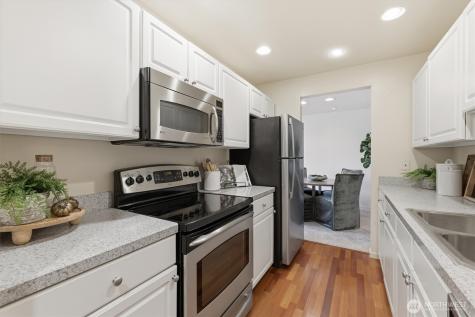 2929 76th Avenue SE Mercer Island WA 98040