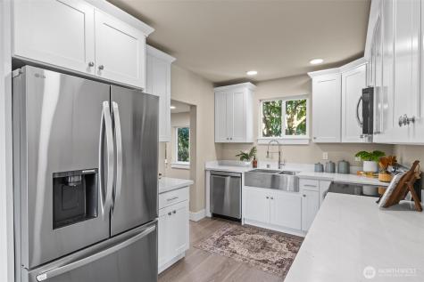 9547 Wallingford Avenue N Seattle WA 98103