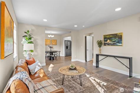 9547 Wallingford Avenue N Seattle WA 98103