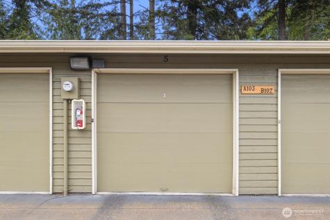 75 NW Columbia Drive Oak Harbor WA 98277