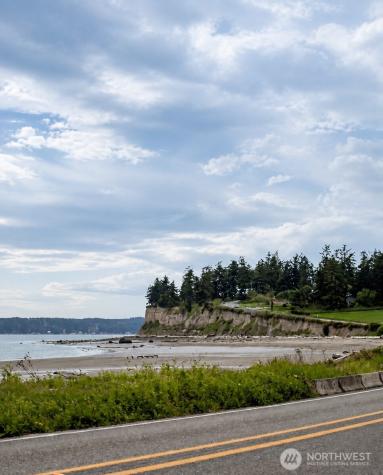 75 NW Columbia Drive Oak Harbor WA 98277