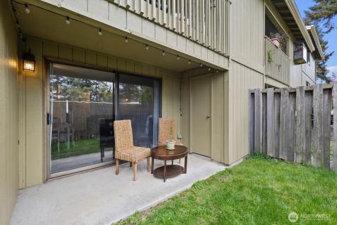 75 NW Columbia Drive Oak Harbor WA 98277