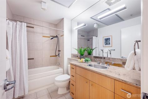 17 W Mercer Street Seattle WA 98119