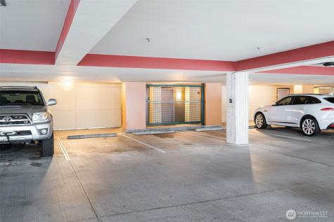17 W Mercer Street Seattle WA 98119