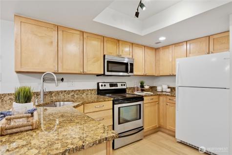 4281 152nd Court SE Bellevue WA 98006
