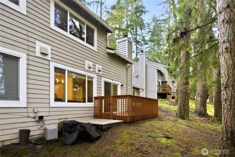 4281 152nd Court SE Bellevue WA 98006
