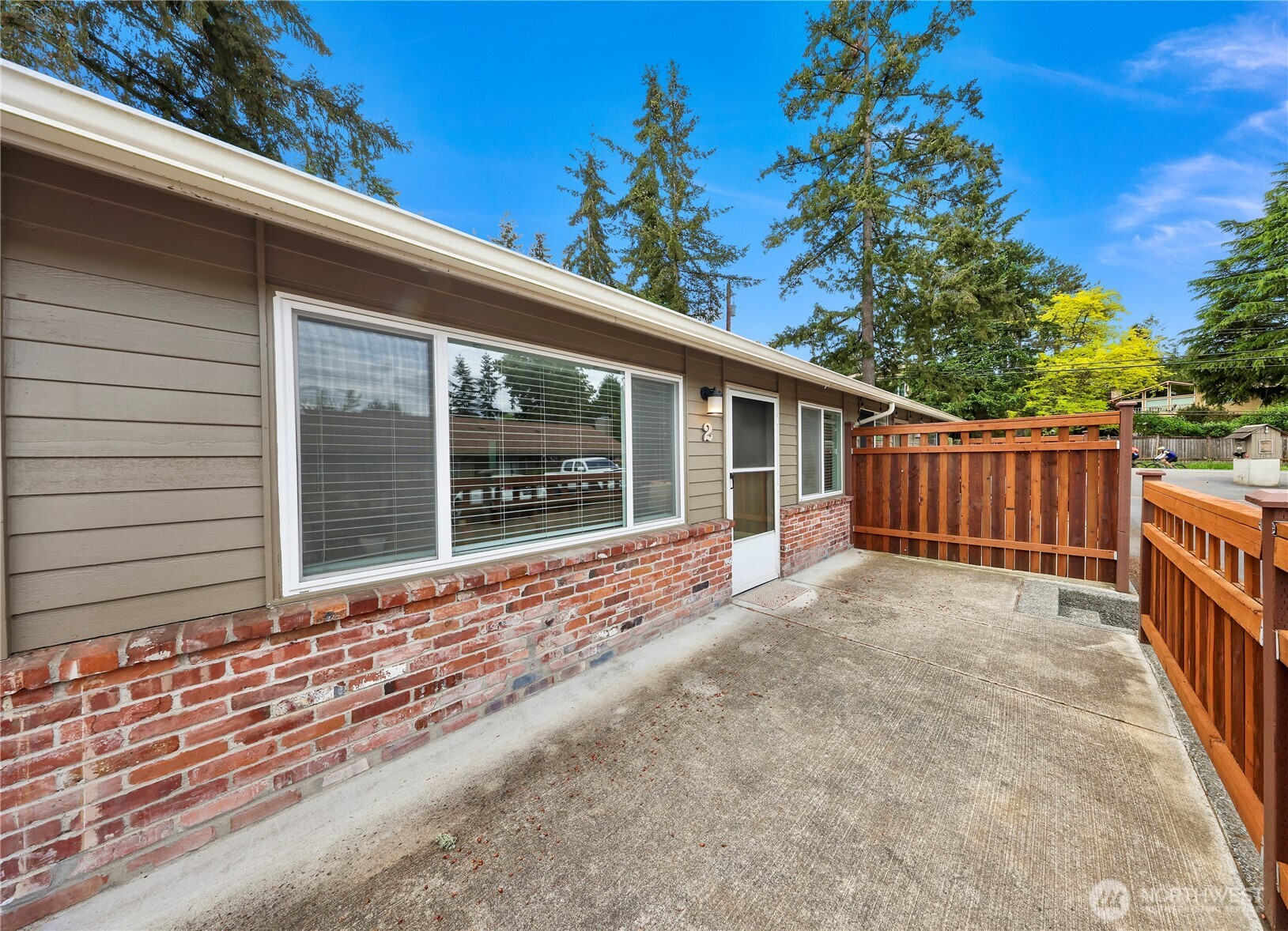 4050 W Lake Sammamish Parkway NE Redmond WA 98052