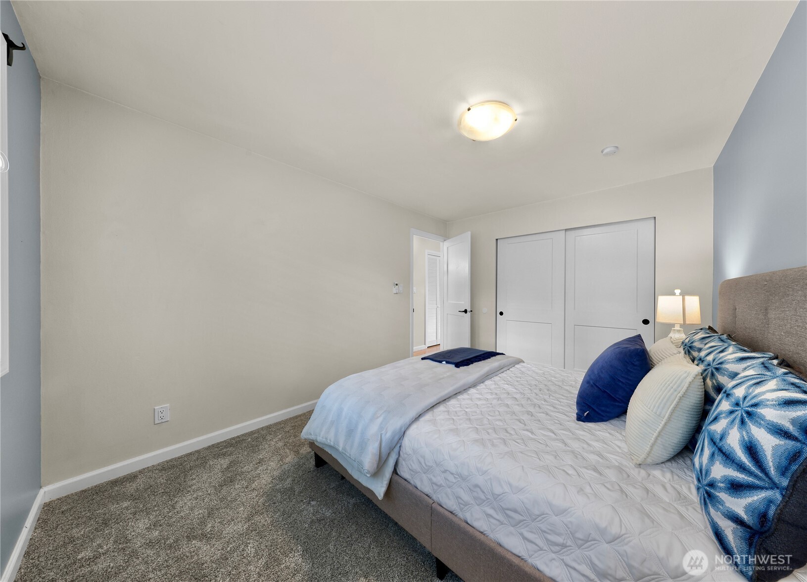 4050 W Lake Sammamish Parkway NE Redmond WA 98052
