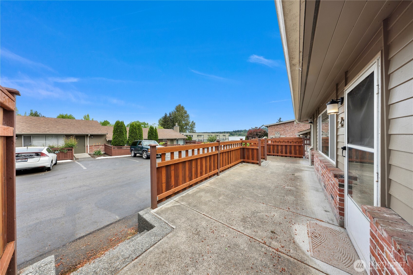4050 W Lake Sammamish Parkway NE Redmond WA 98052