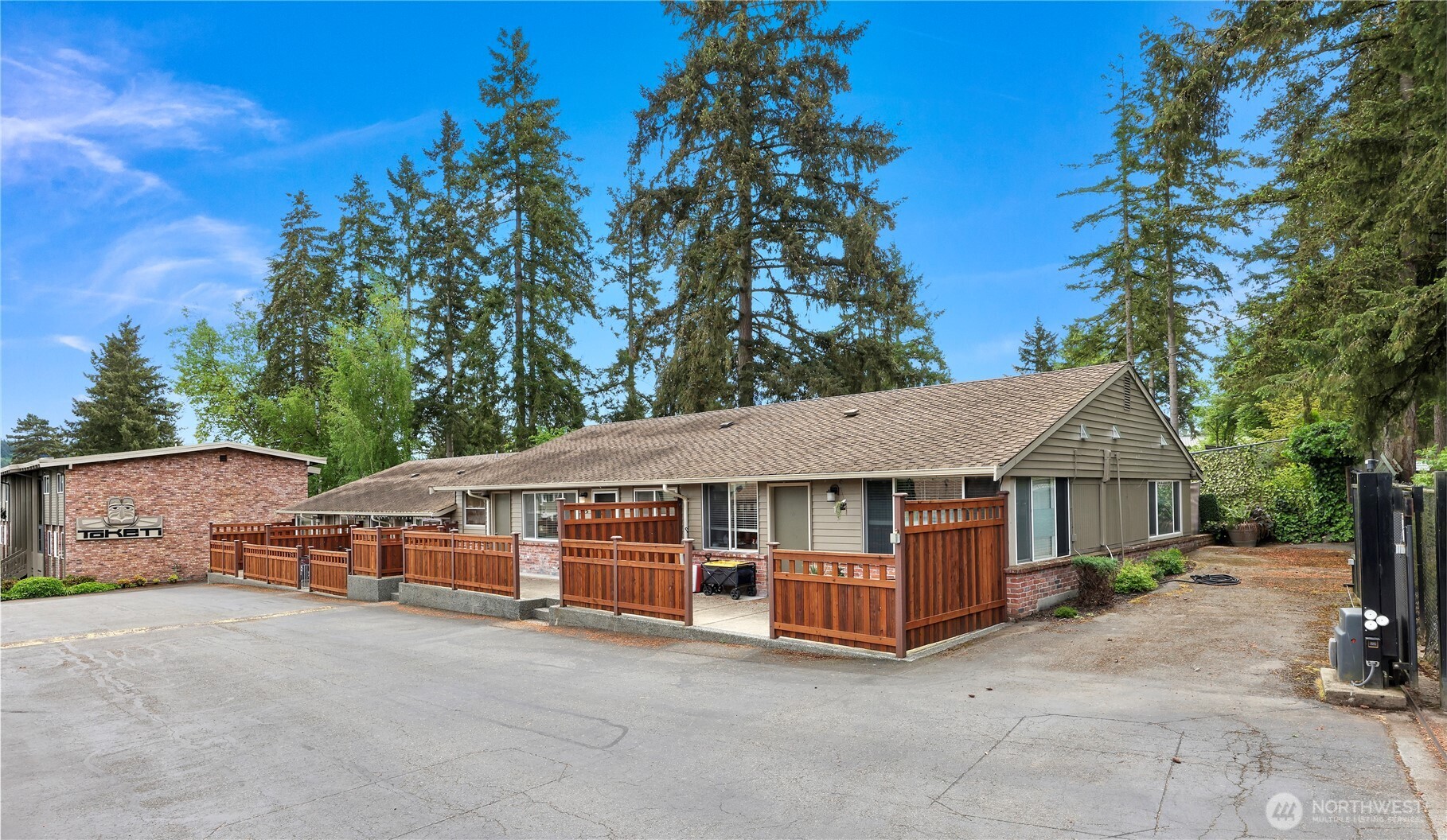 4050 W Lake Sammamish Parkway NE Redmond WA 98052