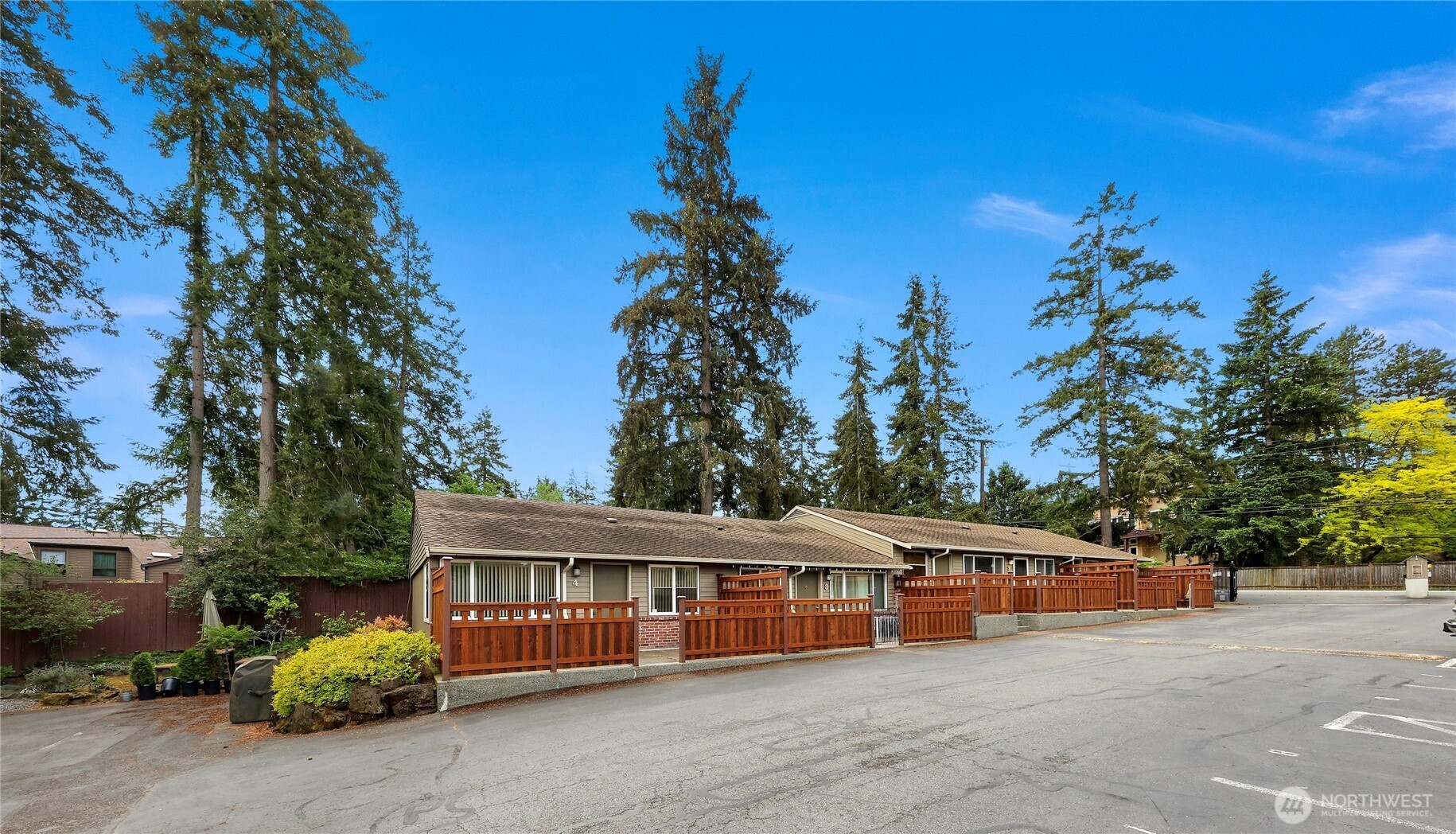 4050 W Lake Sammamish Parkway NE Redmond WA 98052