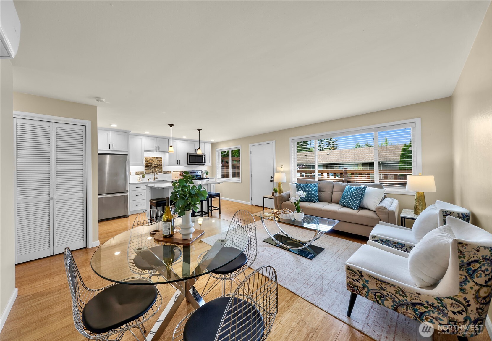 4050 W Lake Sammamish Parkway NE Redmond WA 98052