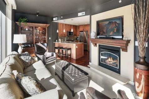 10610 NE 9th Place Bellevue WA 98004