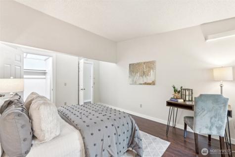 12567 35th Avenue NE Seattle WA 98125