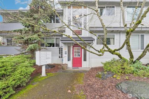 12567 35th Avenue NE Seattle WA 98125
