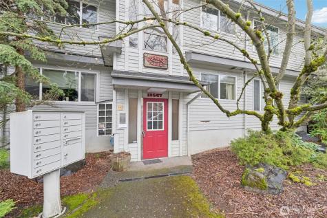 12567 35th Avenue NE Seattle WA 98125