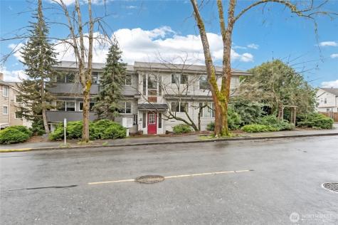 12567 35th Avenue NE Seattle WA 98125