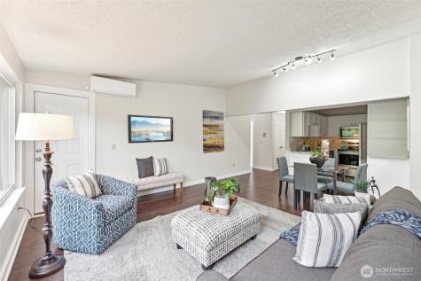12567 35th Avenue NE Seattle WA 98125