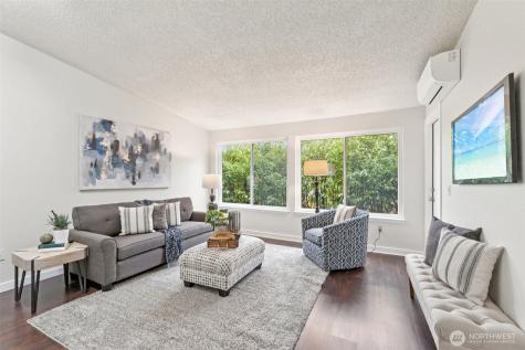 12567 35th Avenue NE Seattle WA 98125