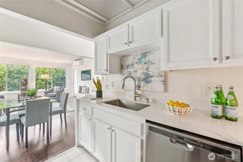 12567 35th Avenue NE Seattle WA 98125