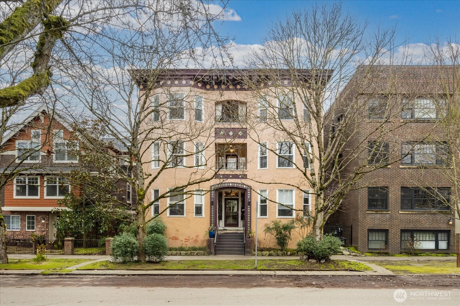 521 16th Avenue E Seattle WA 98112