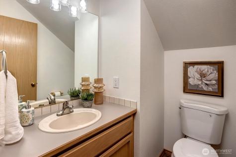 19715 Bing Road Lynnwood WA 98036