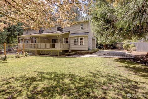 19715 Bing Road Lynnwood WA 98036