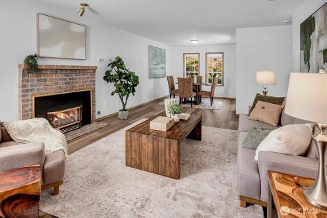 19715 Bing Road Lynnwood WA 98036