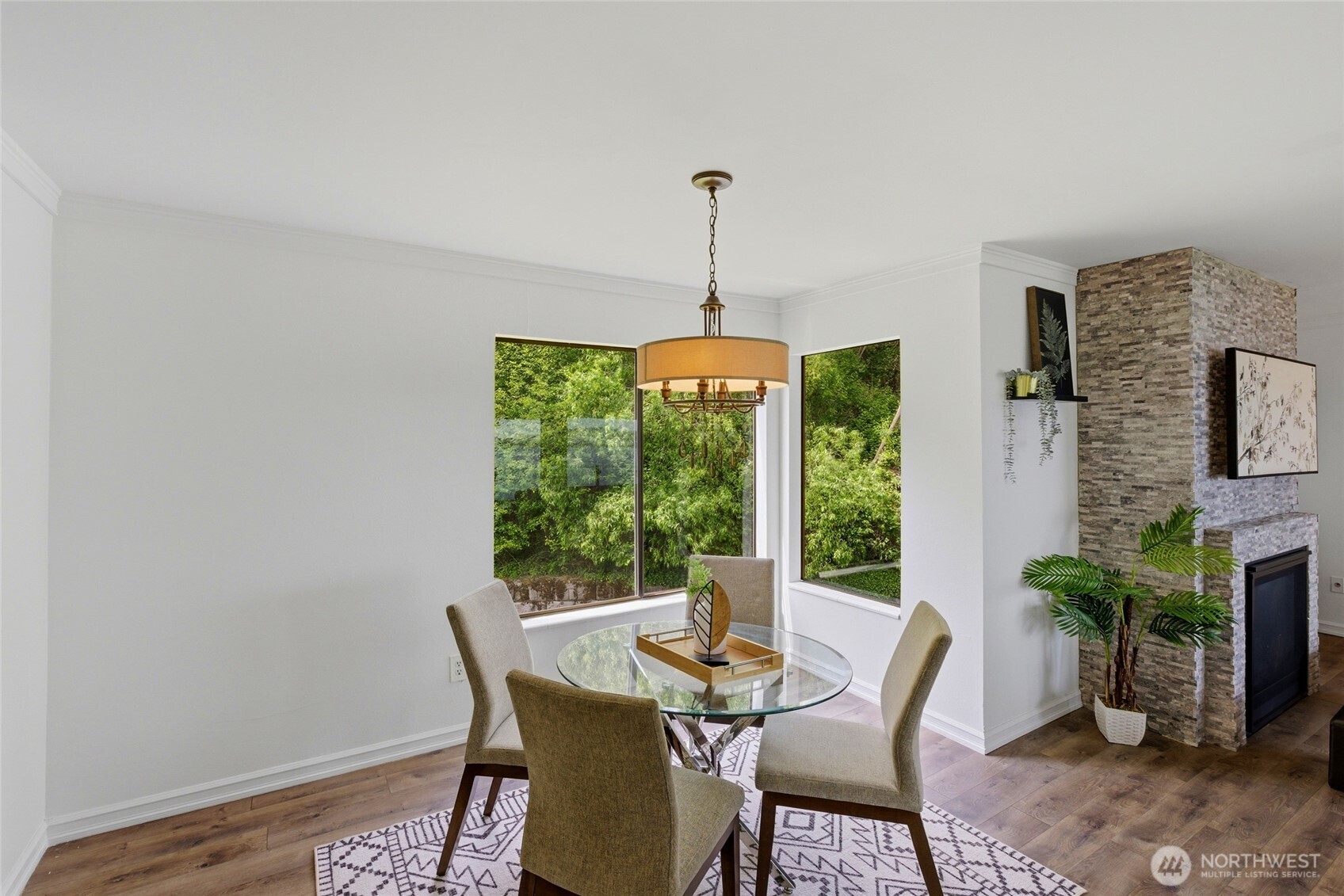 1737 Harbor Avenue Seattle WA 98126