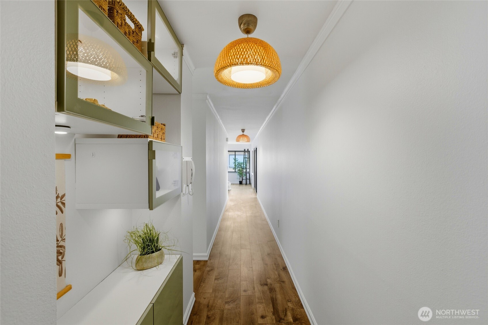 1737 Harbor Avenue Seattle WA 98126