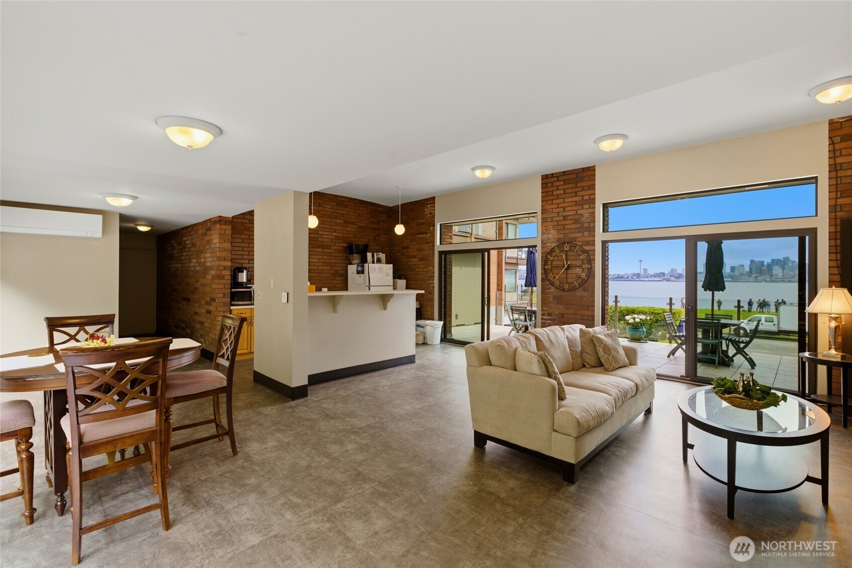 1737 Harbor Avenue Seattle WA 98126