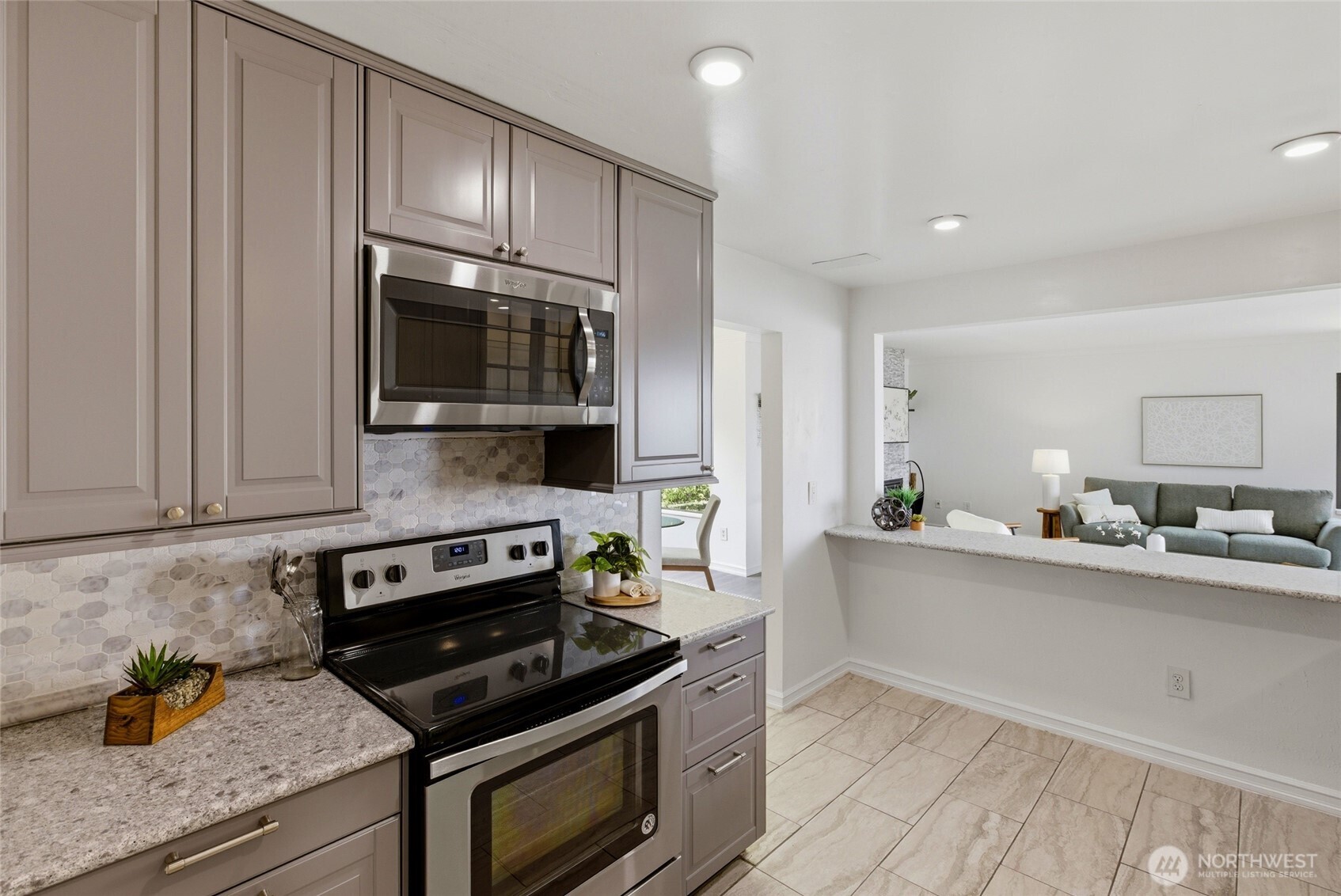 1737 Harbor Avenue Seattle WA 98126