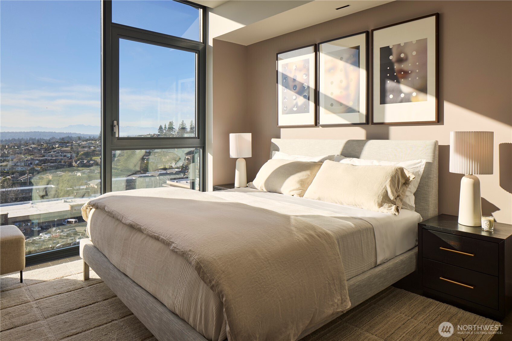 838 Avenue Square NE Bellevue WA 98004