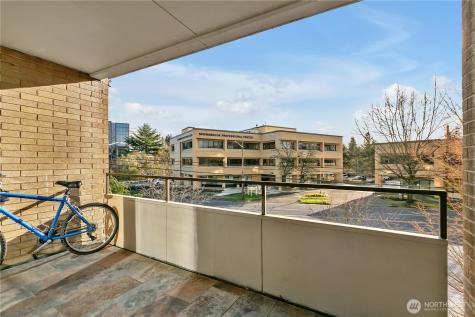 4545 Sand Point Way NE Seattle WA 98105