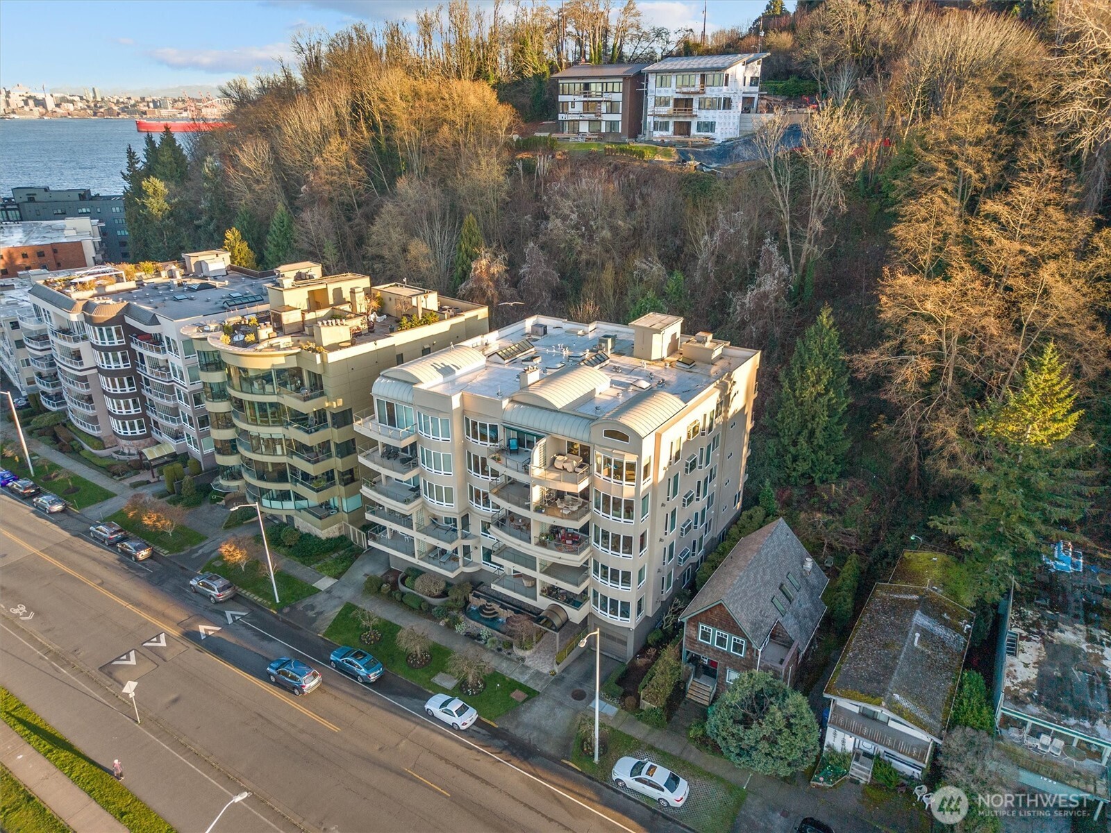 1210 Alki Avenue SW Seattle WA 98116