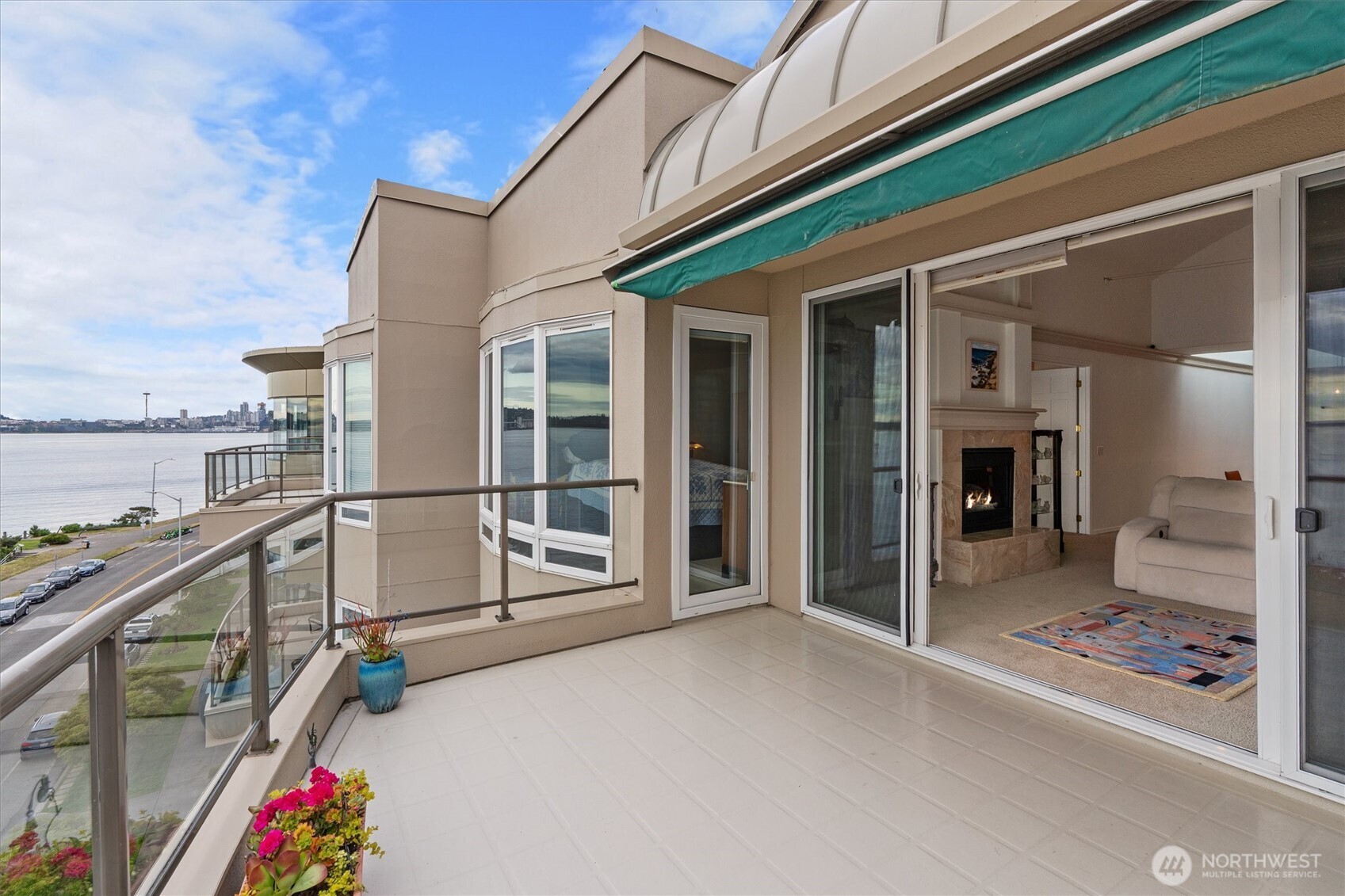 1210 Alki Avenue SW Seattle WA 98116