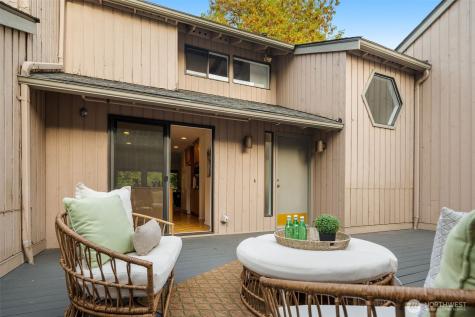 2938 Kennewick Place NE Renton WA 98056