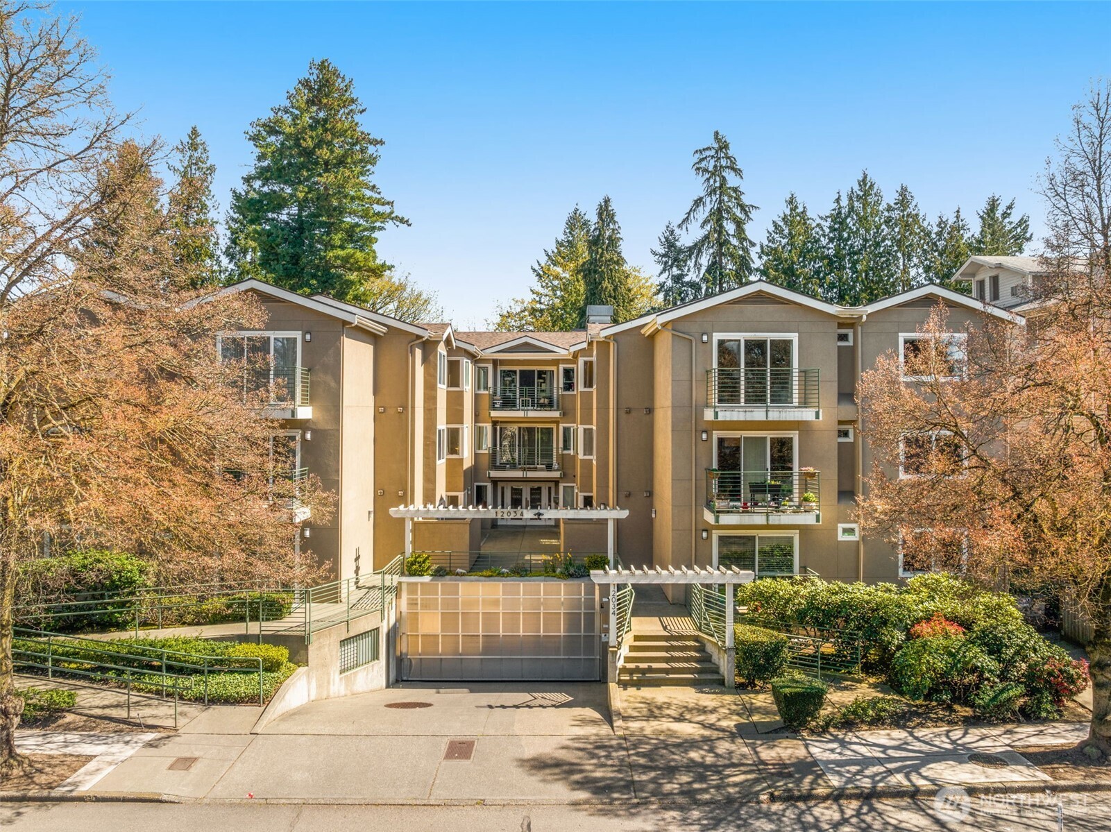 12034 15th Avenue NE Seattle WA 98125
