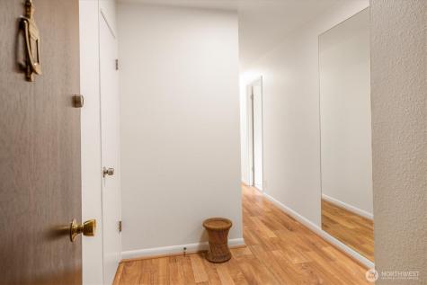 2552 14th Avenue W Seattle WA 98119