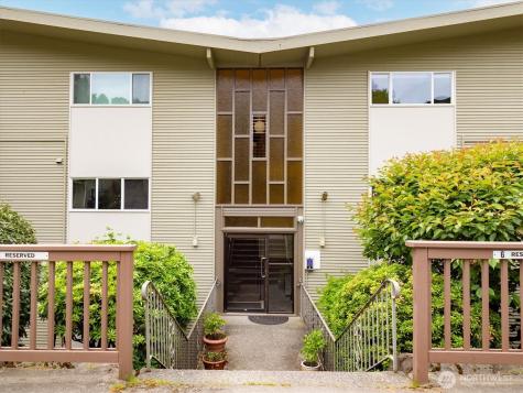 2552 14th Avenue W Seattle WA 98119