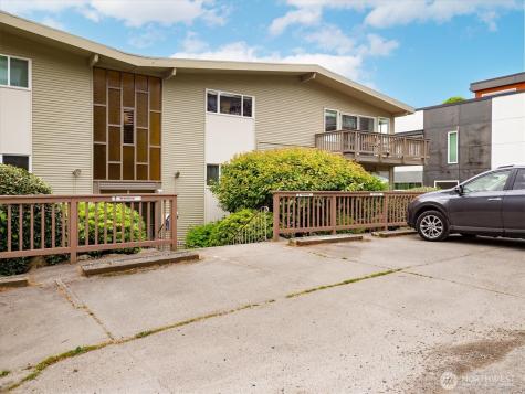 2552 14th Avenue W Seattle WA 98119