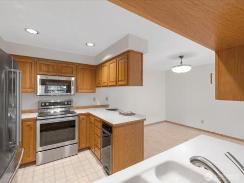 603 7th Avenue N Edmonds WA 98020