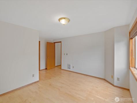 603 7th Avenue N Edmonds WA 98020