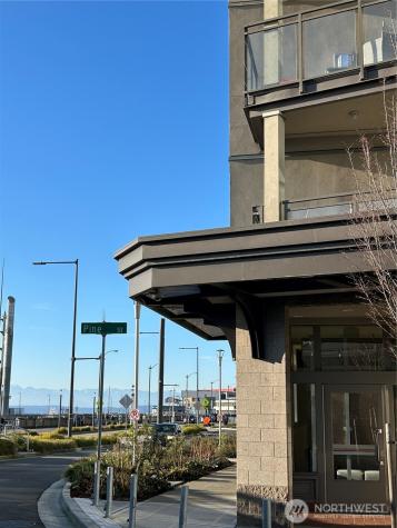 1900 Alaskan Way Seattle WA 98101
